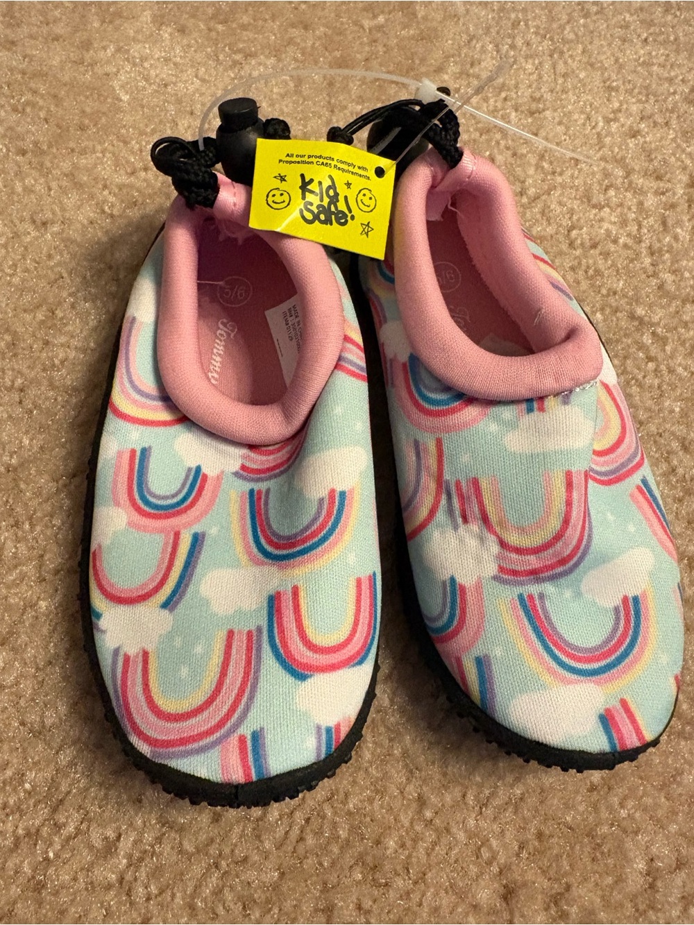 Tommy Bahama Rainbow Water Shoes - (5/6) New